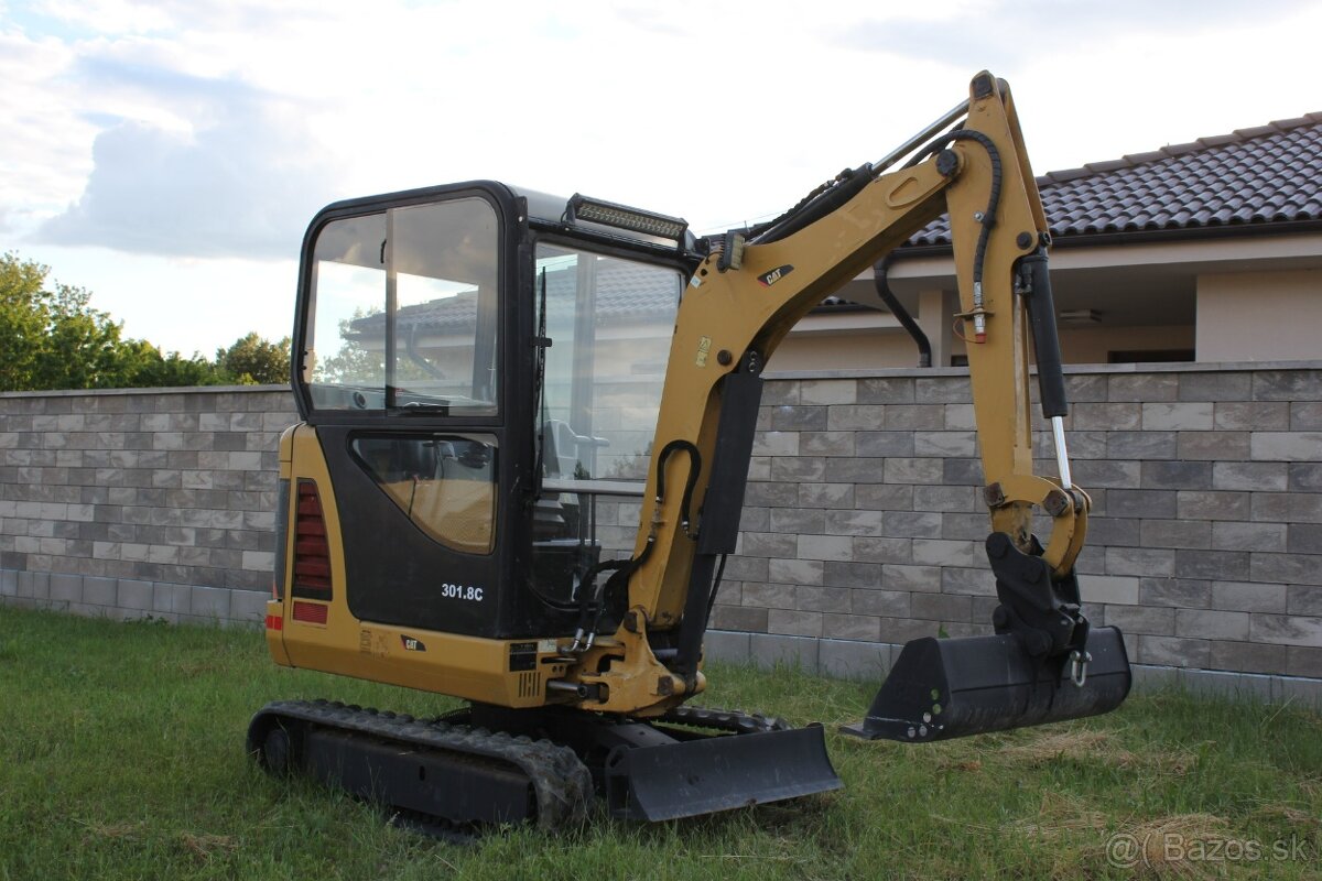 minibager CAT 301.8c 1,8t - 2