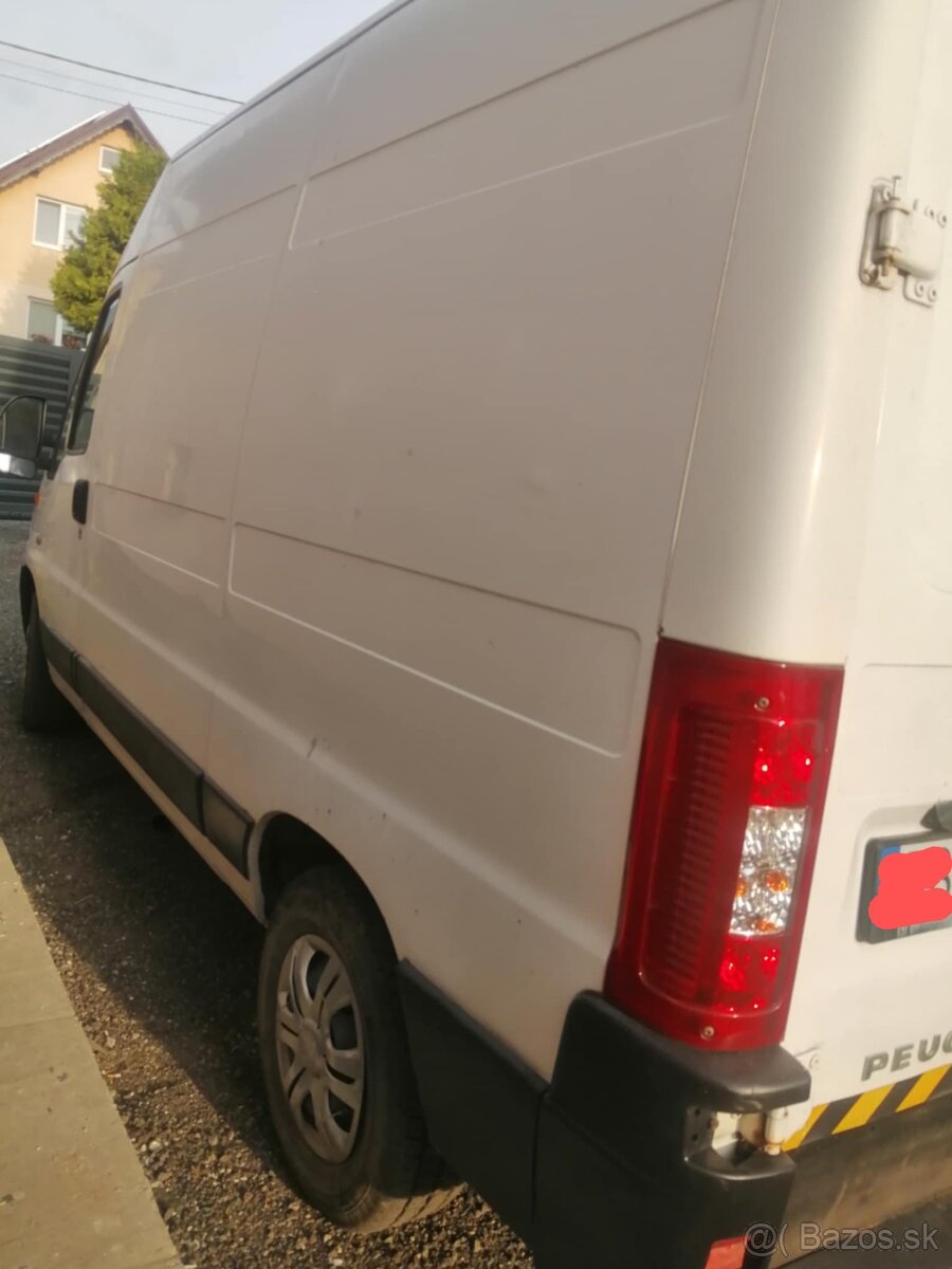 Predam dodavku peugeot boxer 2.2 HDI - 2