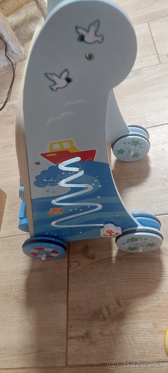 Detské drevené choditko - 2