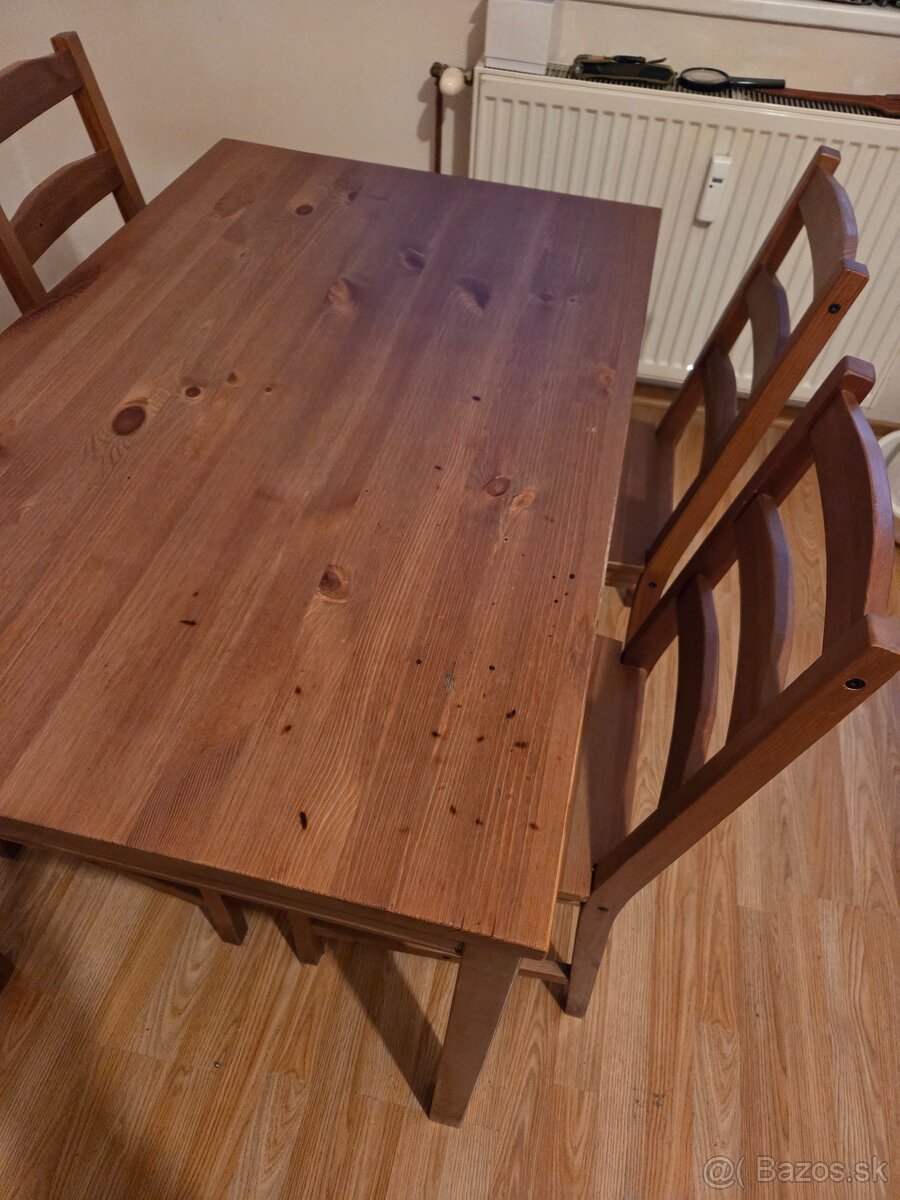 Kuchynsky stôl + 4 stoličky - 2
