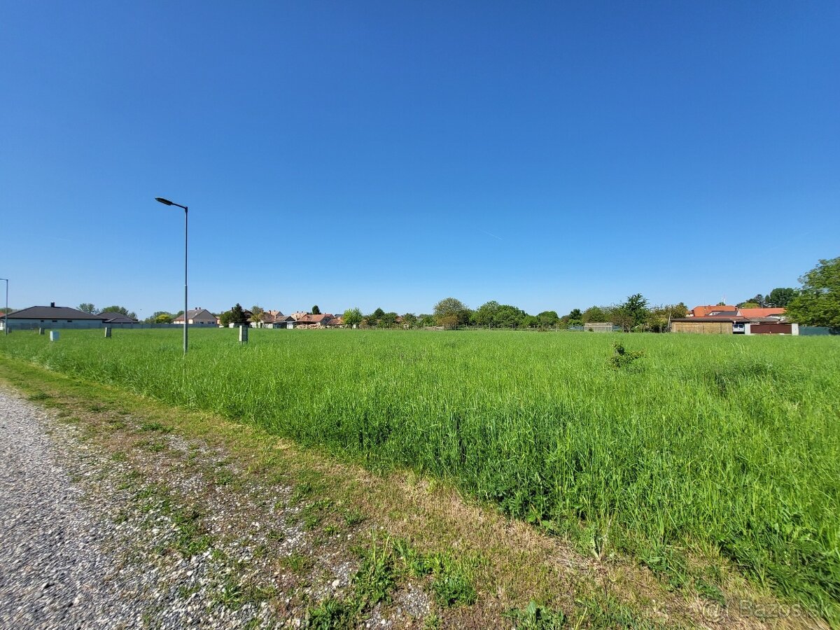 Stavebné pozemky 45 minút od Bratislavy - 2