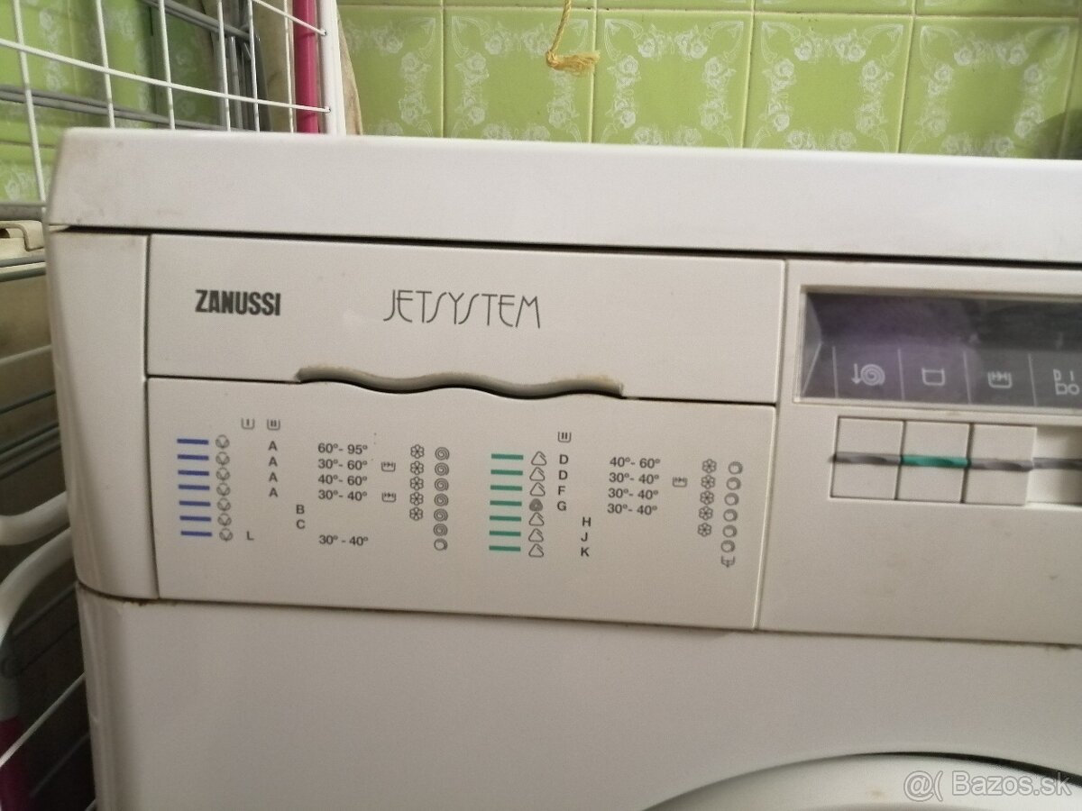 Práčka Zanussi - 2