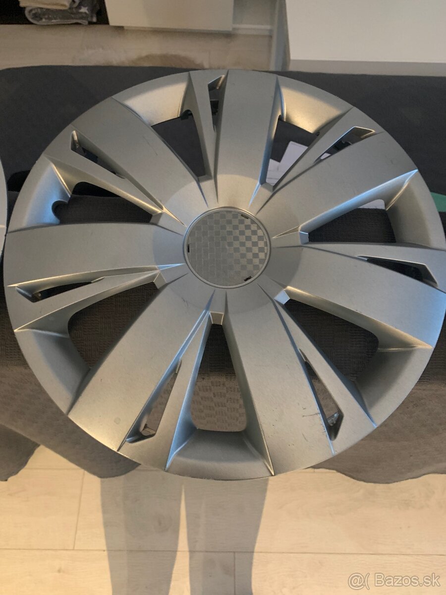 Puklice na kolesa 14" 15" 16" v perfektnom stave - 2