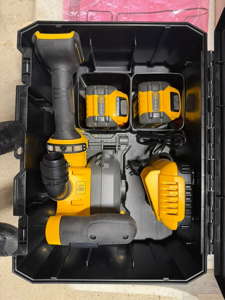 DeWalt DCG200T2 FlexVolt - 2