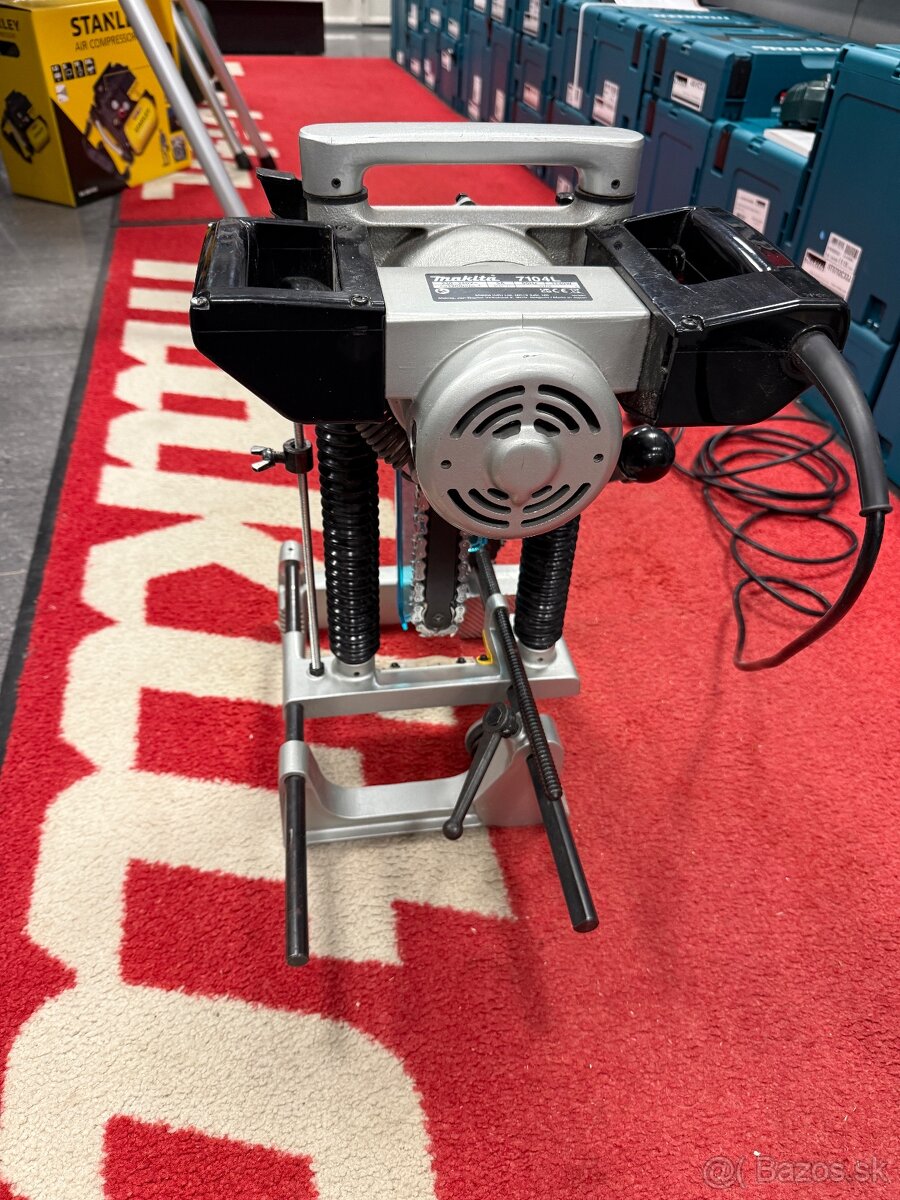 MAKITA reťazová dlabačka 7104L - 2