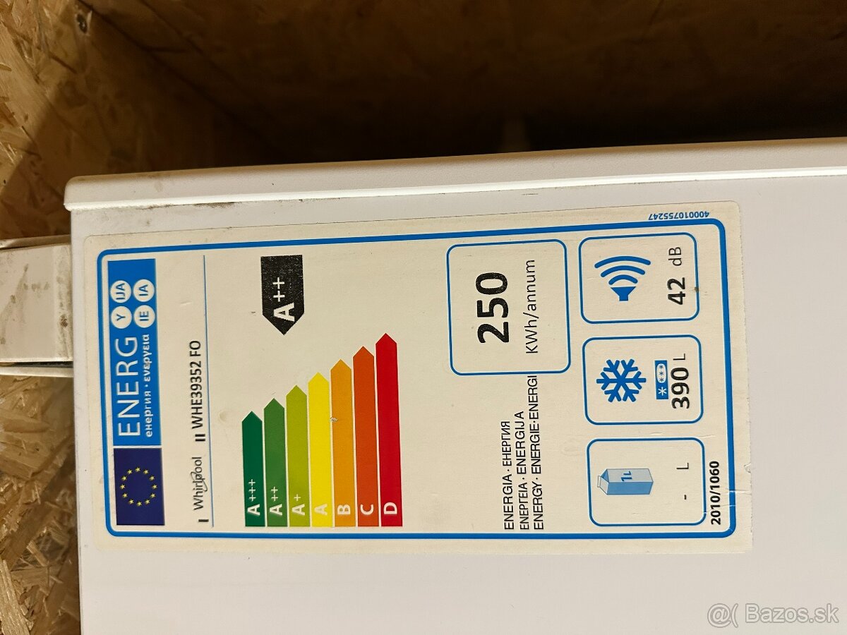 Truhlicová mraznička Whirpool 390L A++ - 2