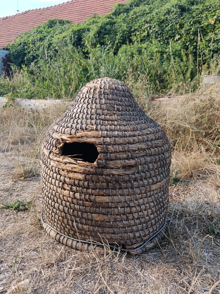 Starý včelí úl - 2