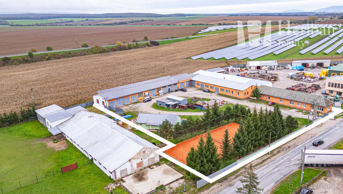 Admin.budovy + sklady, 65 ár.pozemok, k.ú. Mokrance/Moldava - 2