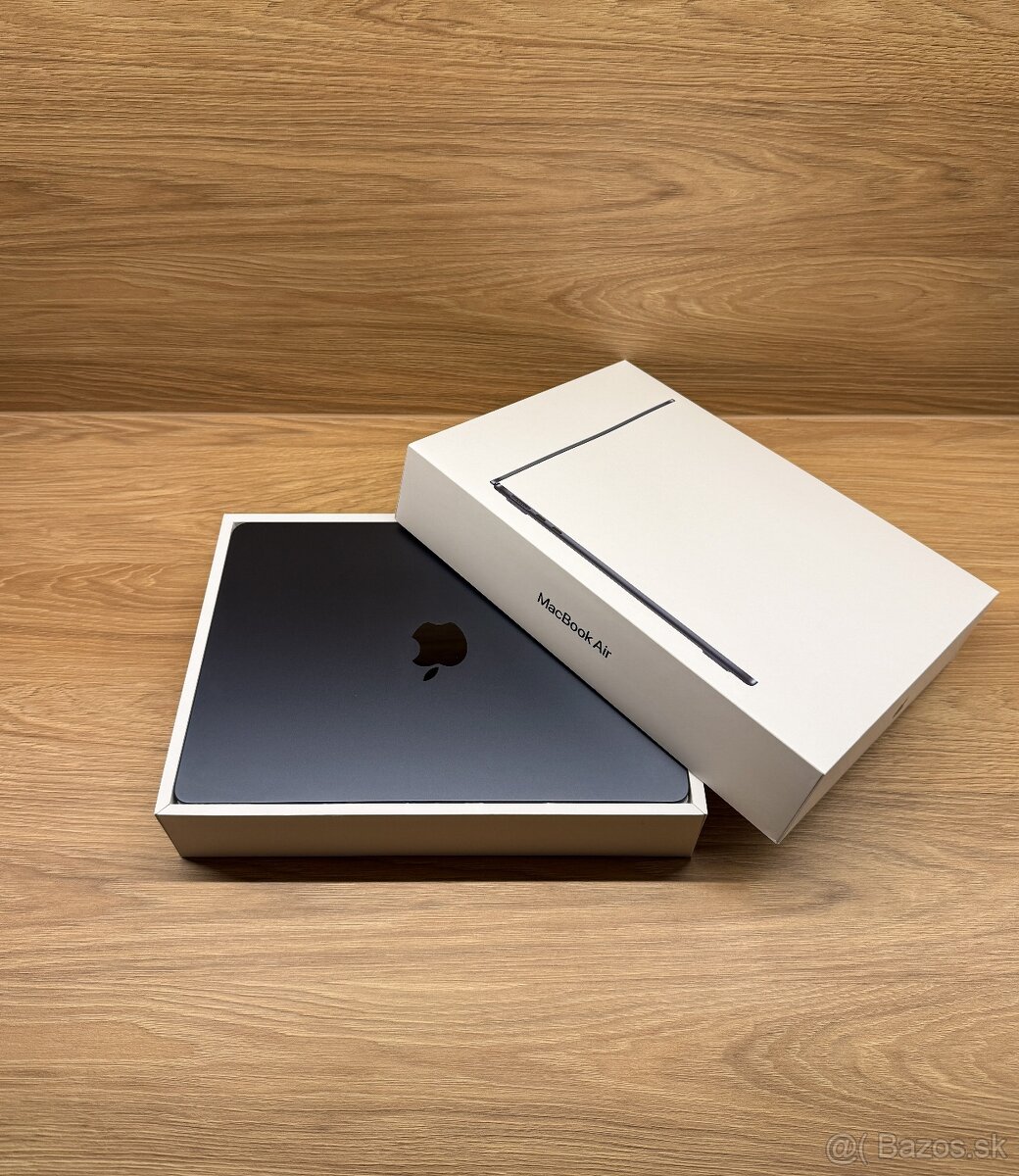 Macbook Air 13,6” M2 (2022) 8GB / 256GB Midnight - 2