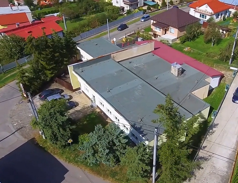 BUDOVA obchodu a služieb - 2