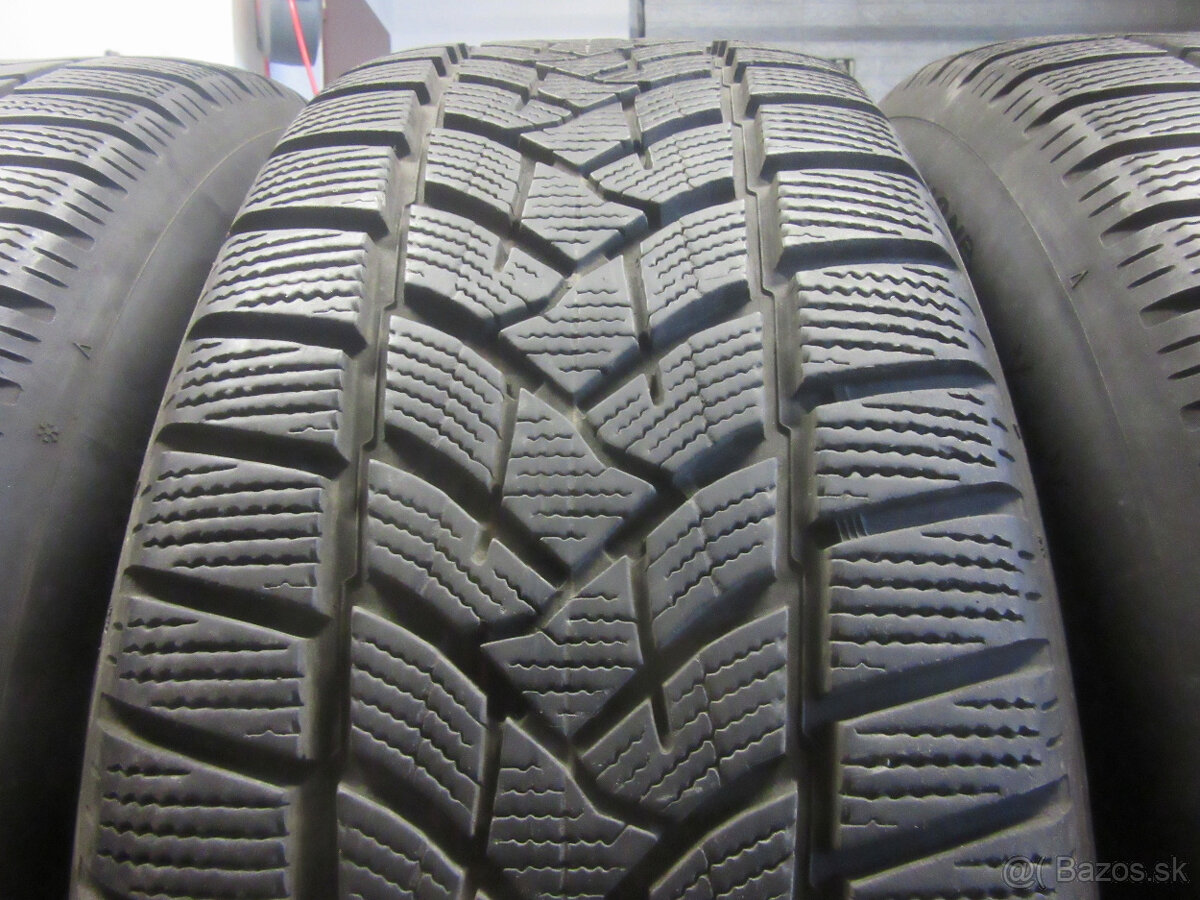Zimné pneumatiky 235/60R18 dunlop - 2