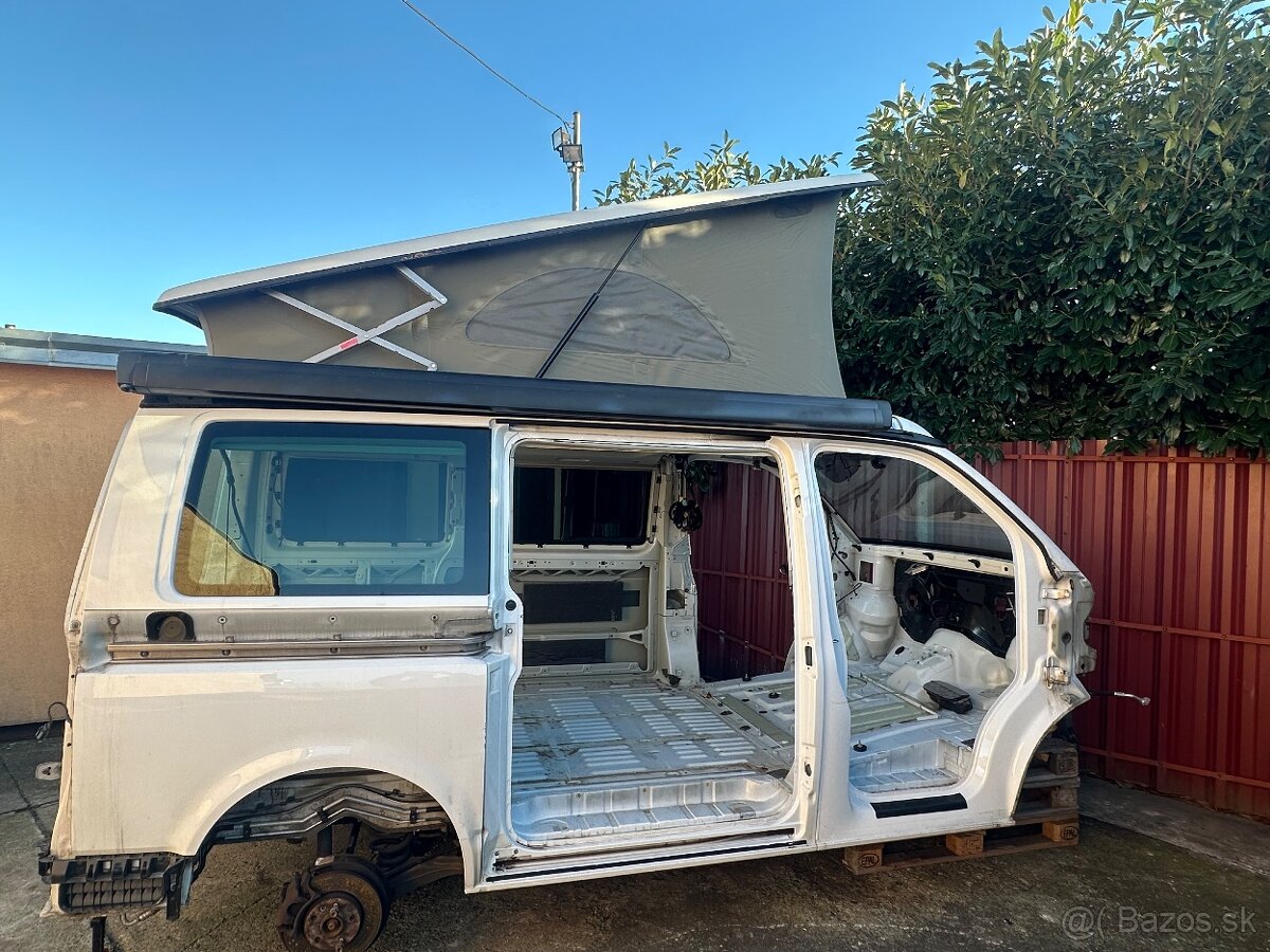 Volkswagen Multivan - 2