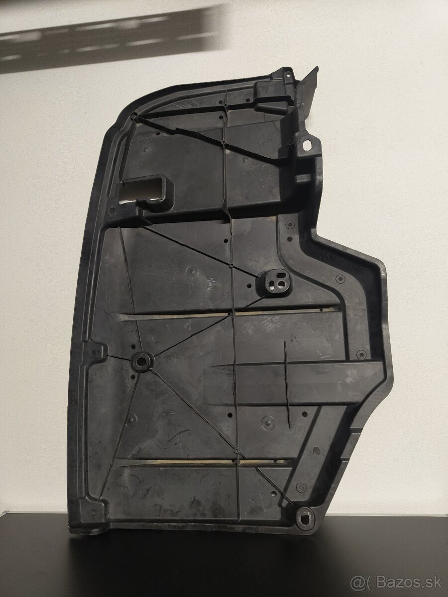 Originálny kryt podvozku Toyota Corolla E150 / E180 - 2