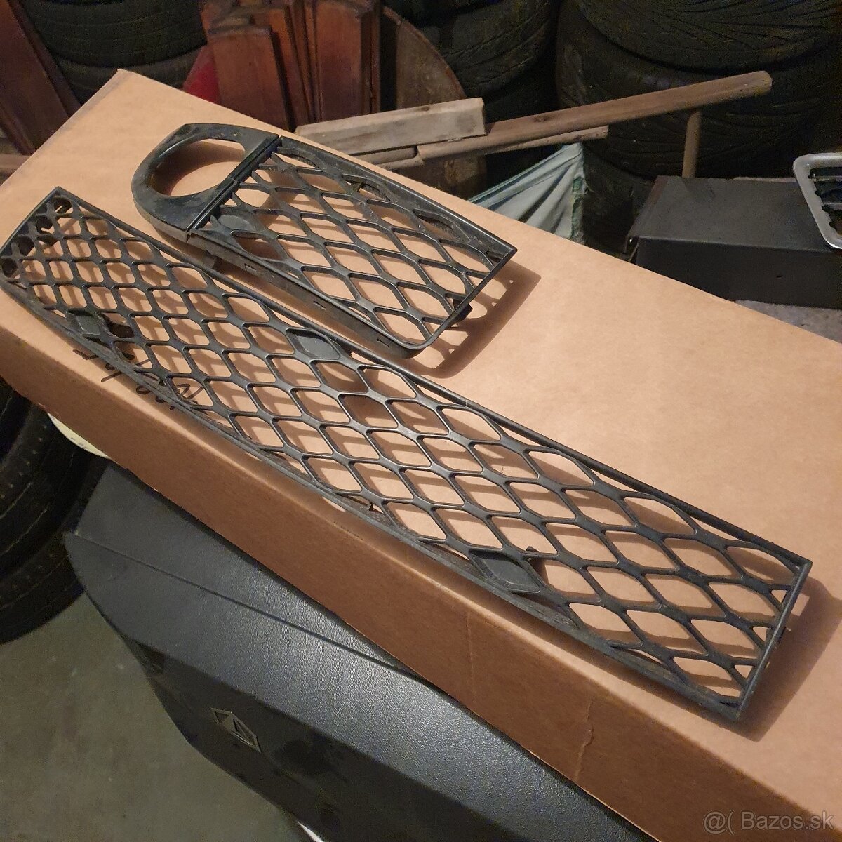 Mriežka predného nárazníka Audi A6 C5 Allroad - 2