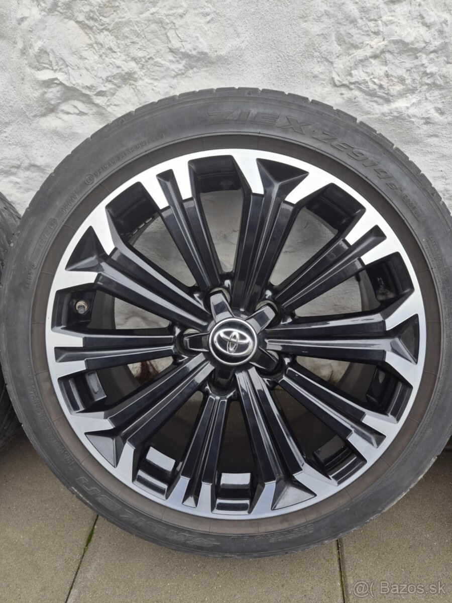 TOYOTA COROLLA GR ORIGINÁL 225/45/R17 - 2