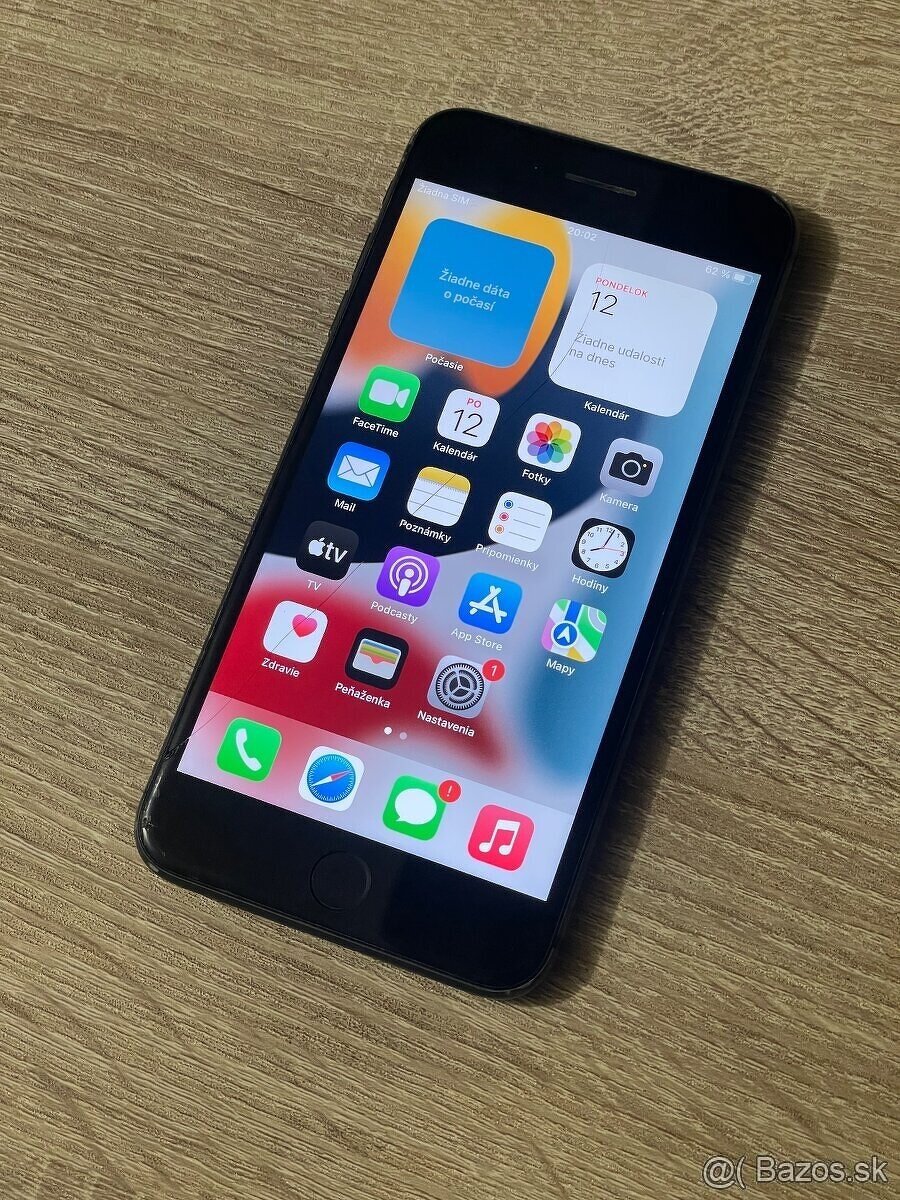 iPhone 8 Plus / 256GB Black prasknutý displej - 2