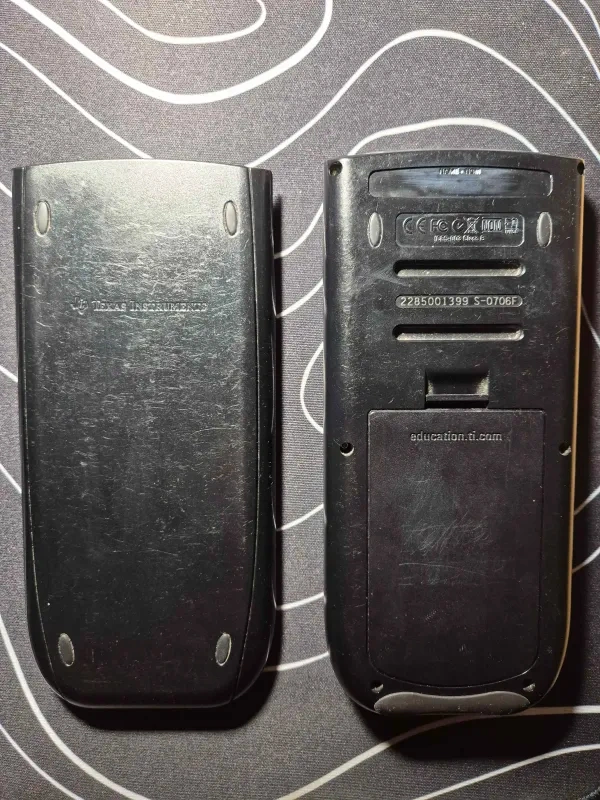 Kalkulačka Ti-89 Titanium + kryt - 2