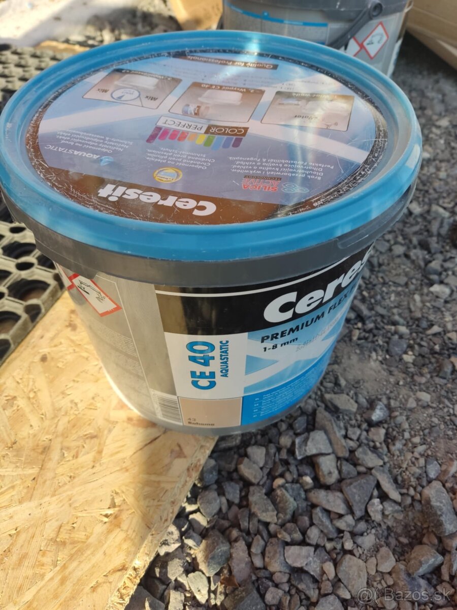 Škárovačka, Špárovačka Ceresit - 2