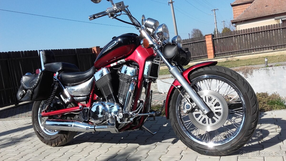 Suzuki Intruder 1400 (2000) - 2