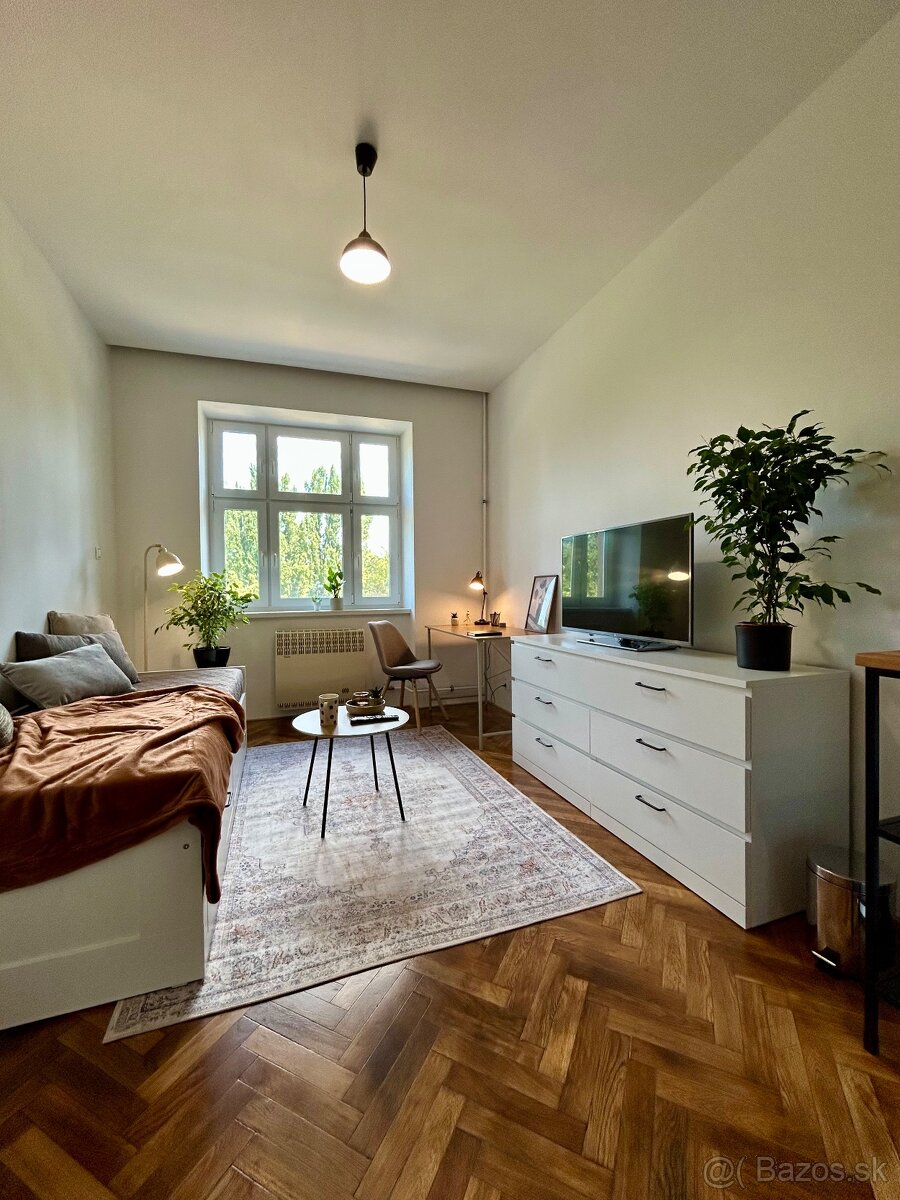 Dizajnové štúdio / Stylish studio – centrum KE - 2