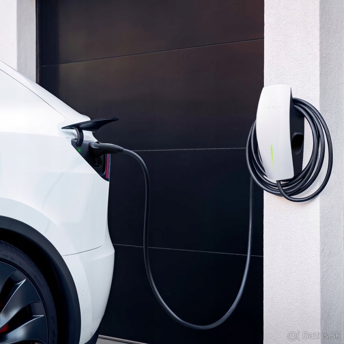 Predám Wallbox Tesla gen3 Typ2 wi-fi - 2