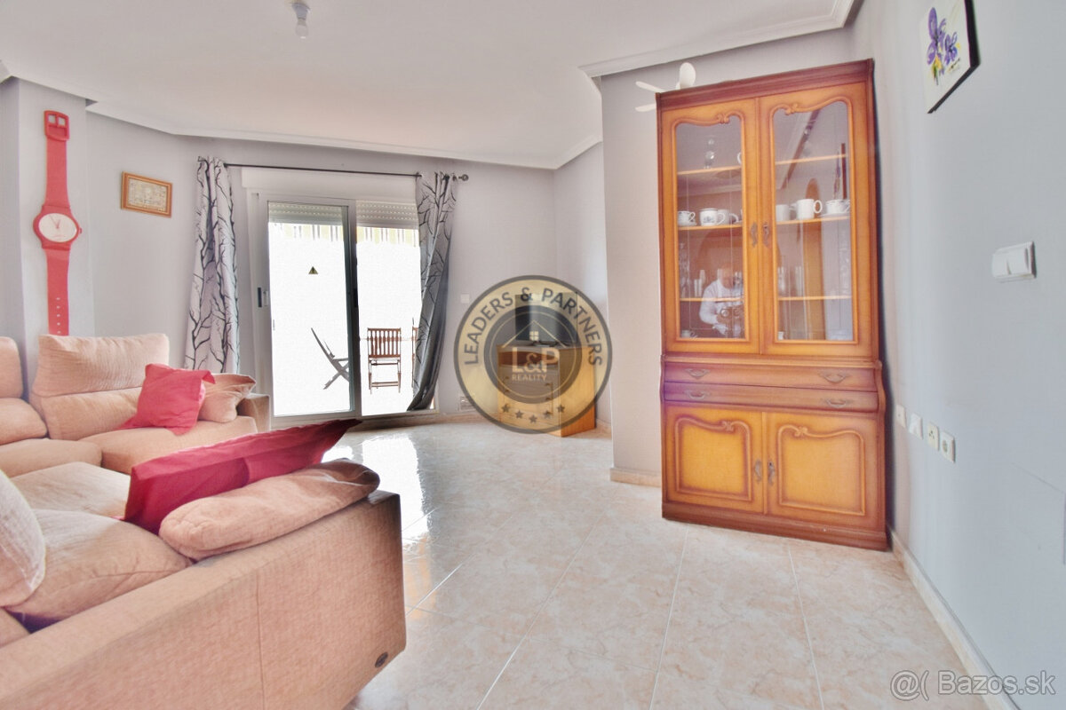 Apartmán 4+kk s bazénom a terasou Torrevieja-Španielsko - 2