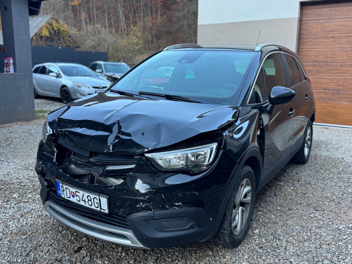 Opel Crossland X 1.2 turbo 2018 1.Majitel POJAZDNÉ - 2