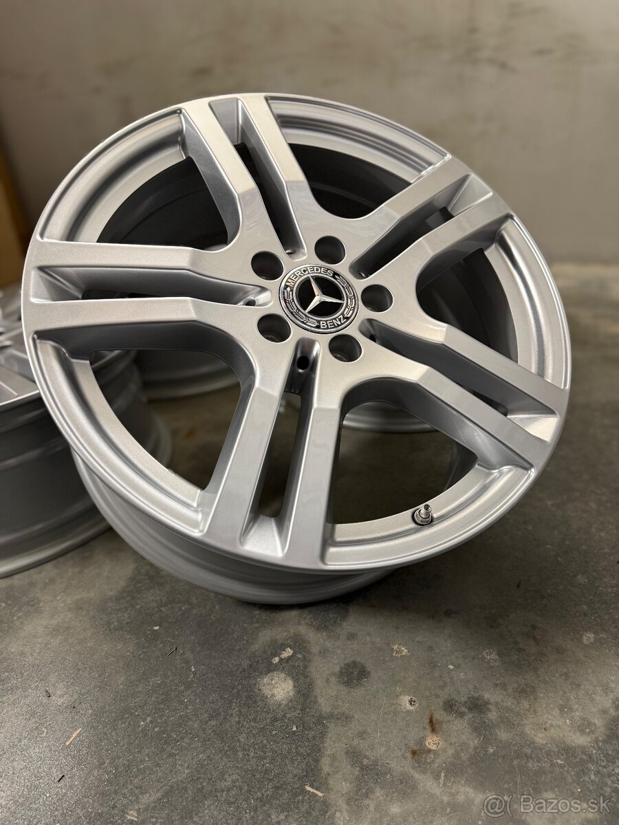 Nepoužité hliníkové disky 5x112 R18 Mercedes GLA Škoda VW - 2