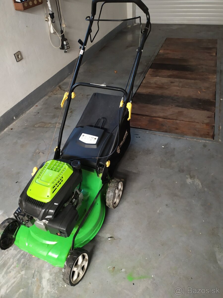 Benzínová kosačka - 2