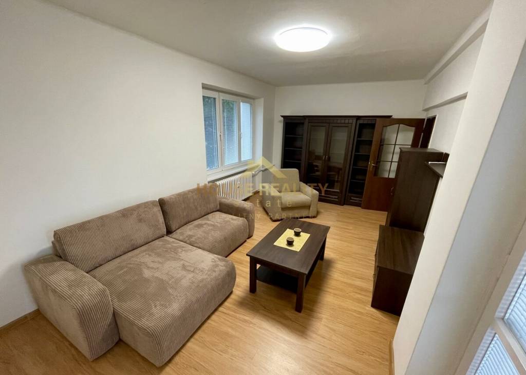 Prenájom pekný 2 izbový byt, Hagarova ulica, Bratislava III. - 2