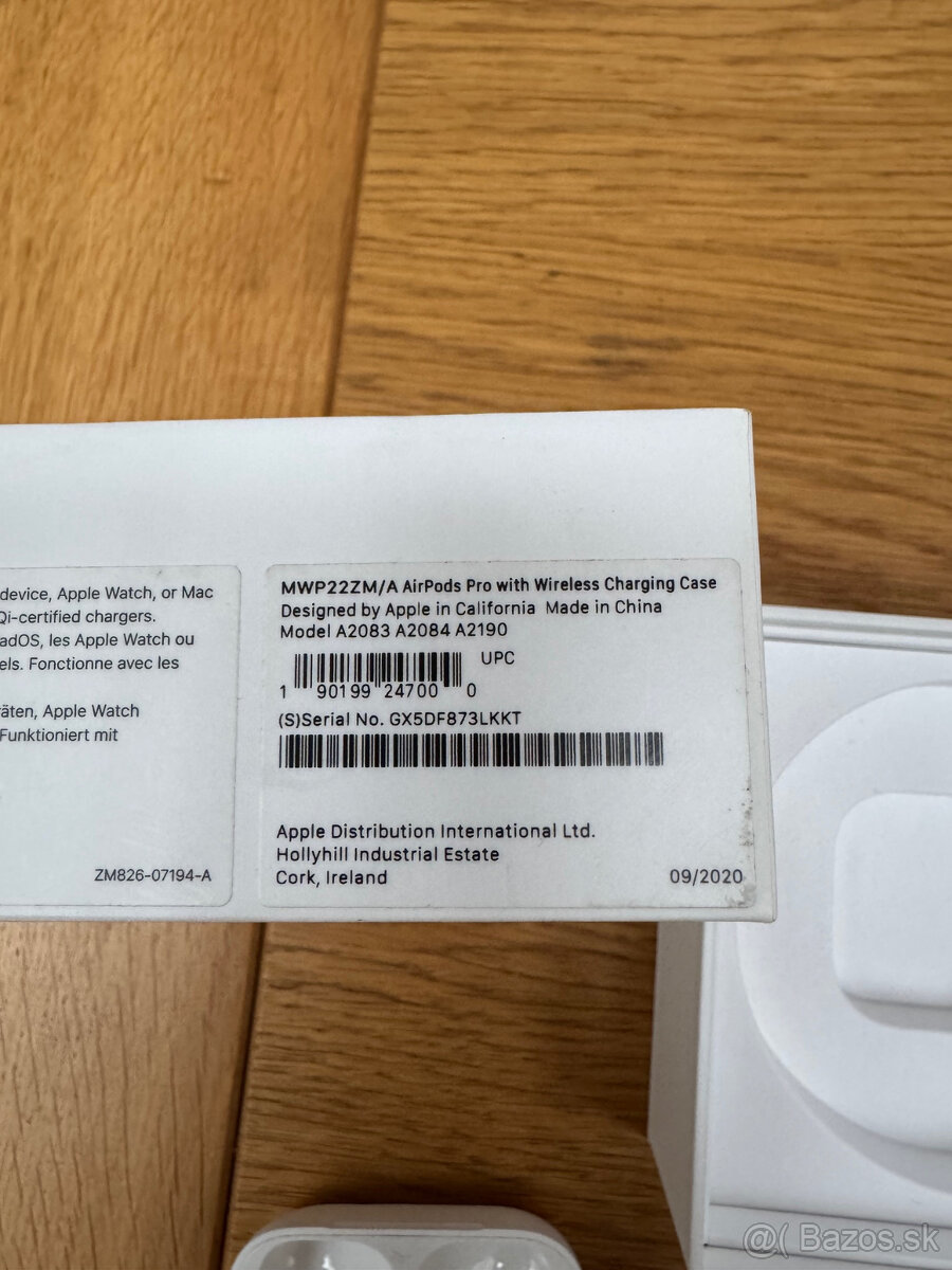 Apple AirPods Pro s Magsafe charging case model A2084 - 2