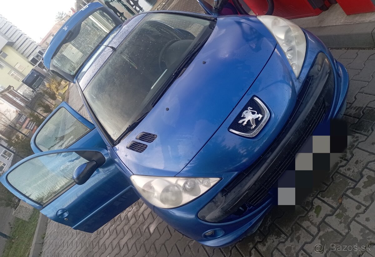 Peugeot 206+ - 2