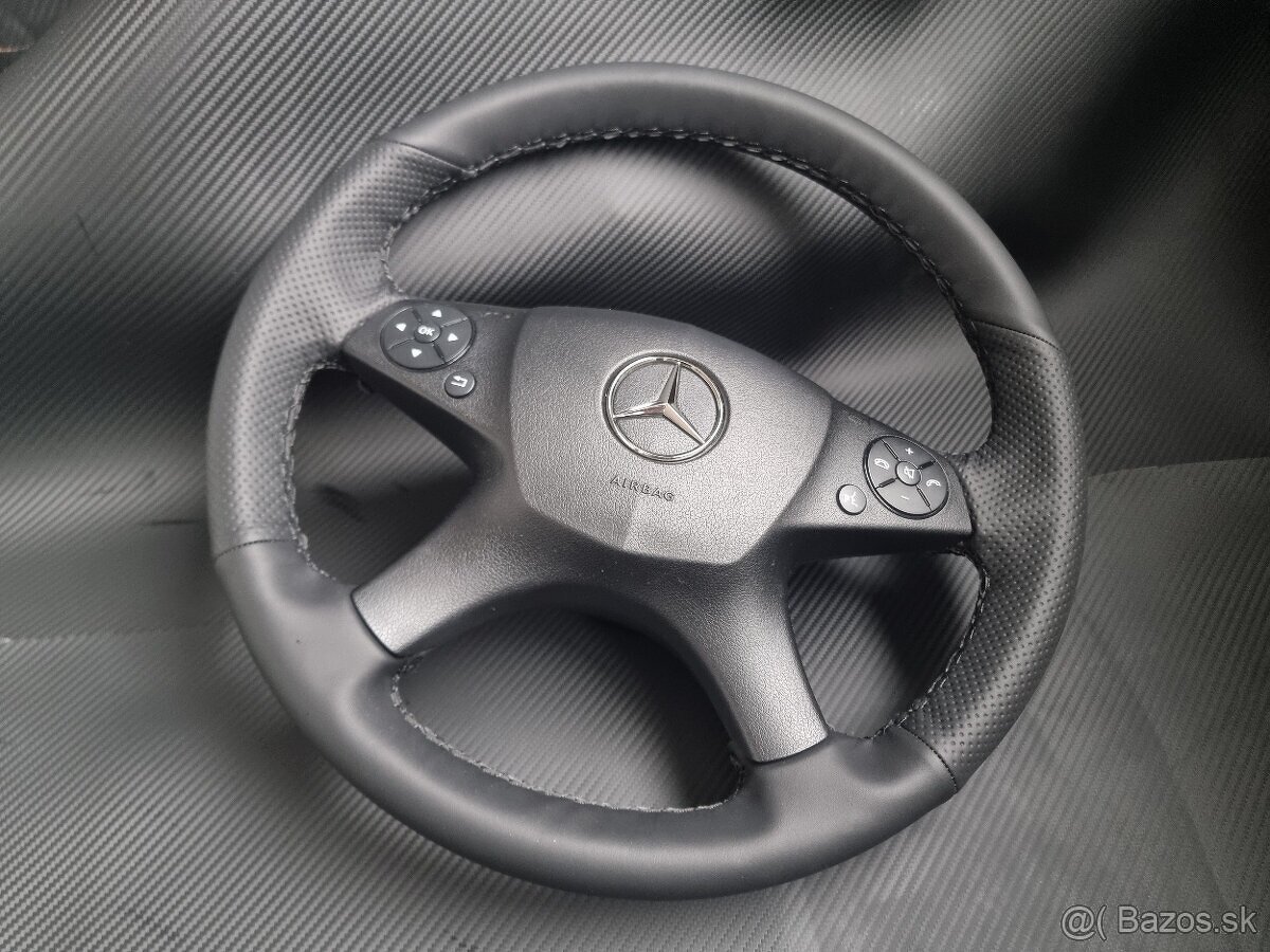 Mercedes Benz C W204 volant - 2