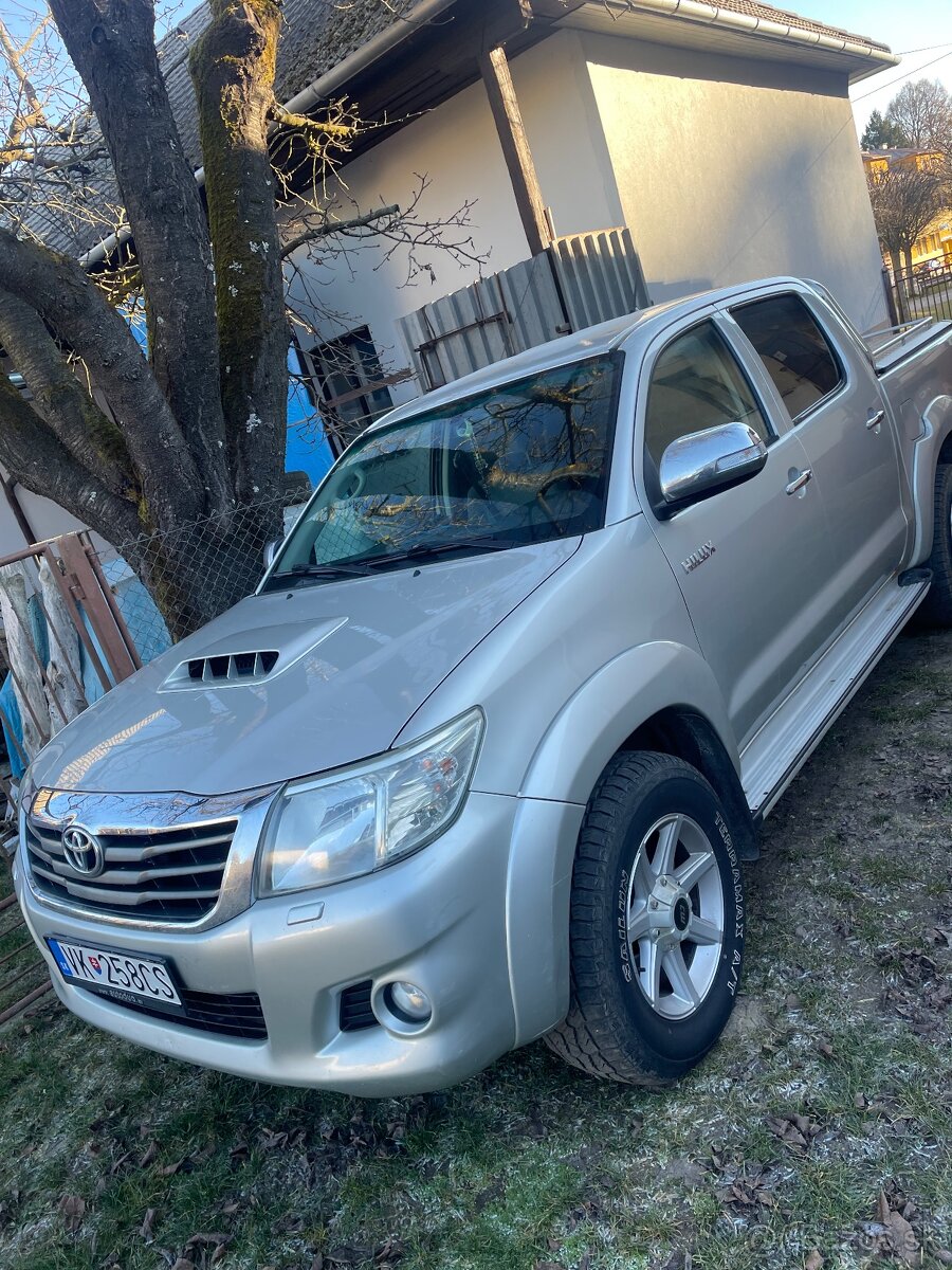 Hilux - 2