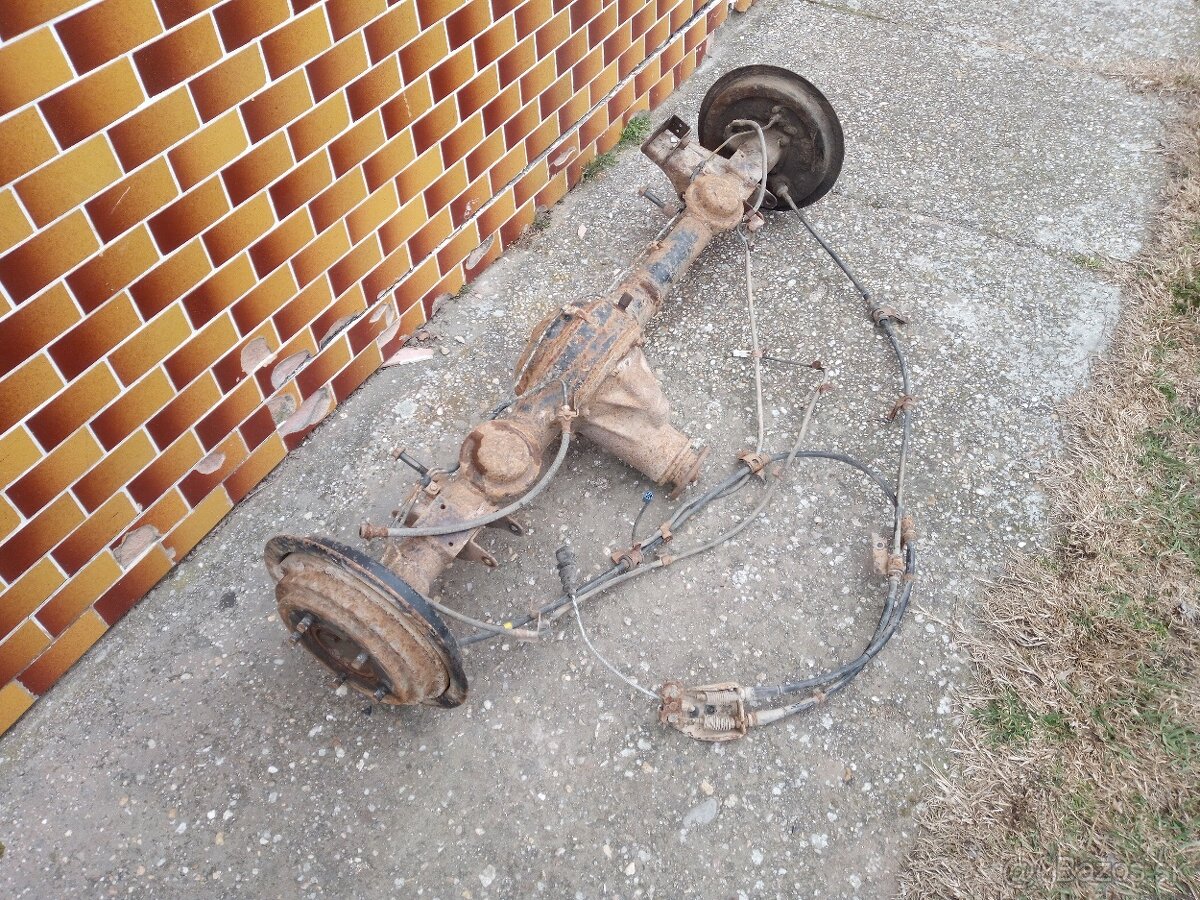 PredámJimny zadnú nápravu - 2