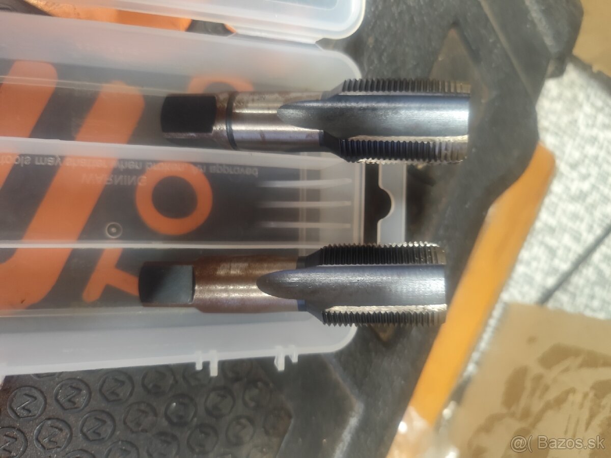 zavitniky M26 x 1,5 vhodne pre tlmice java - 2