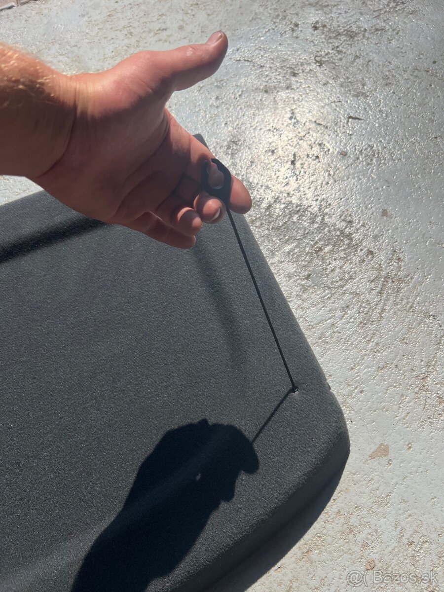 Predám plato kufra do VW Tiguan 2008-2015 - 2