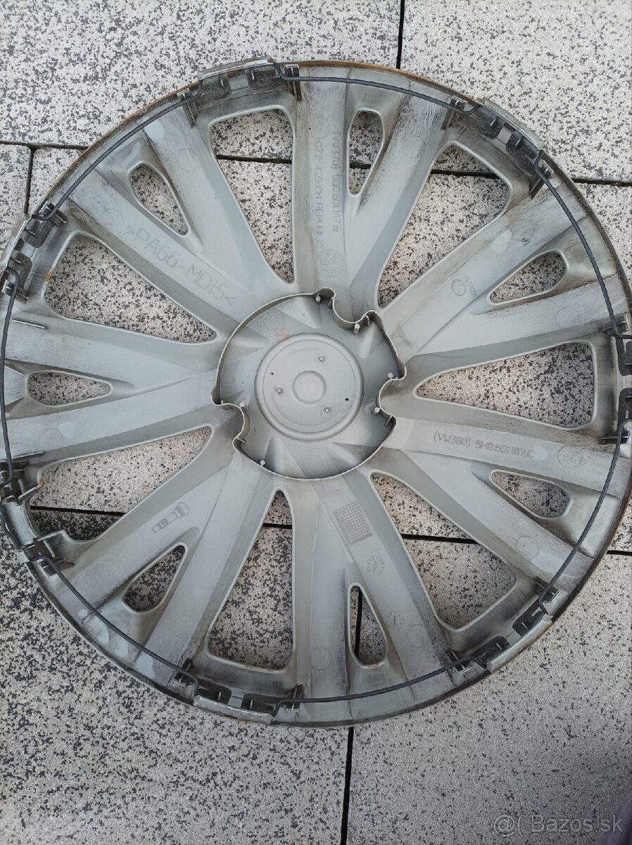 Predam puklice Volkswagen R16 - 2