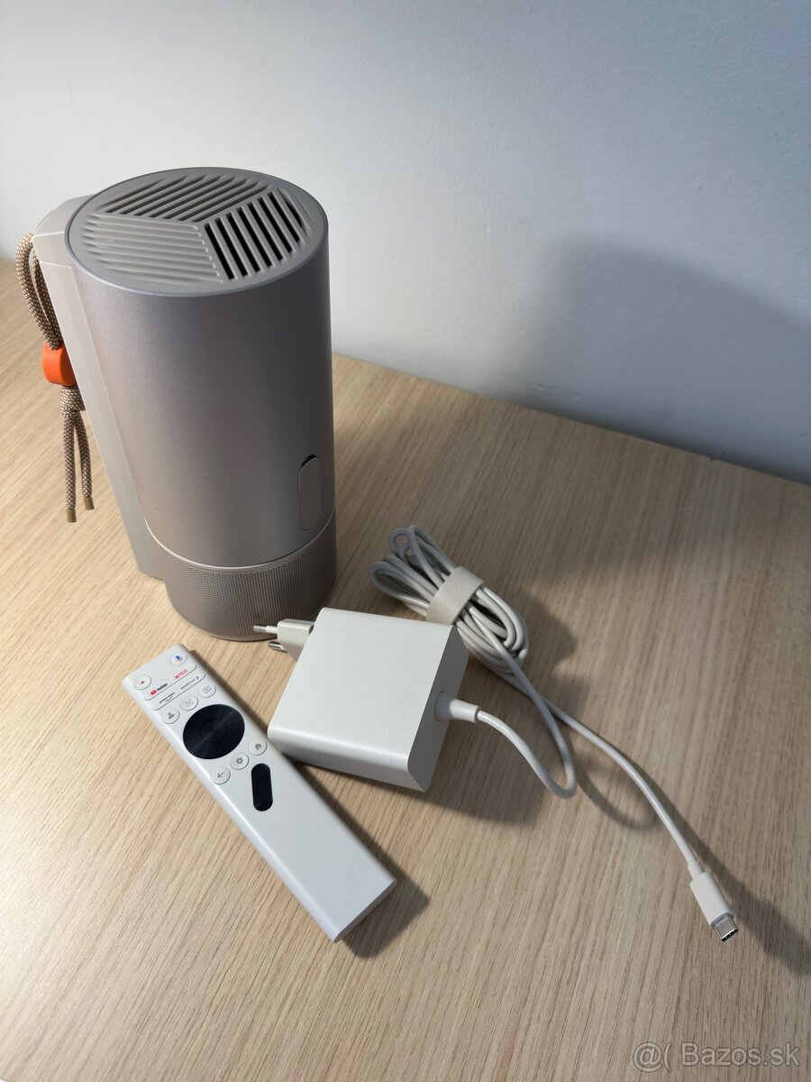 Projektor XGIMI MoGo 3 Pro - 2