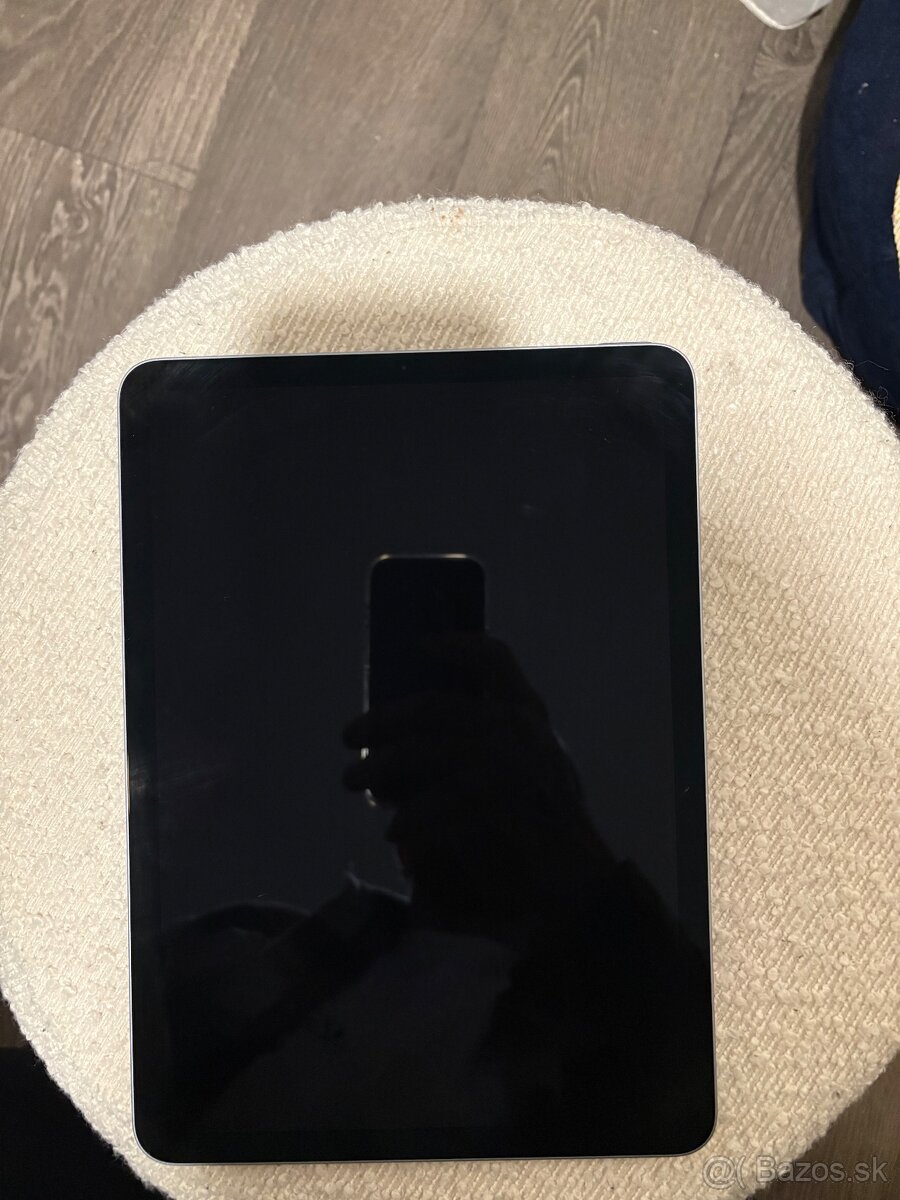 Predám iPad air 4.generacie 64gb - 2