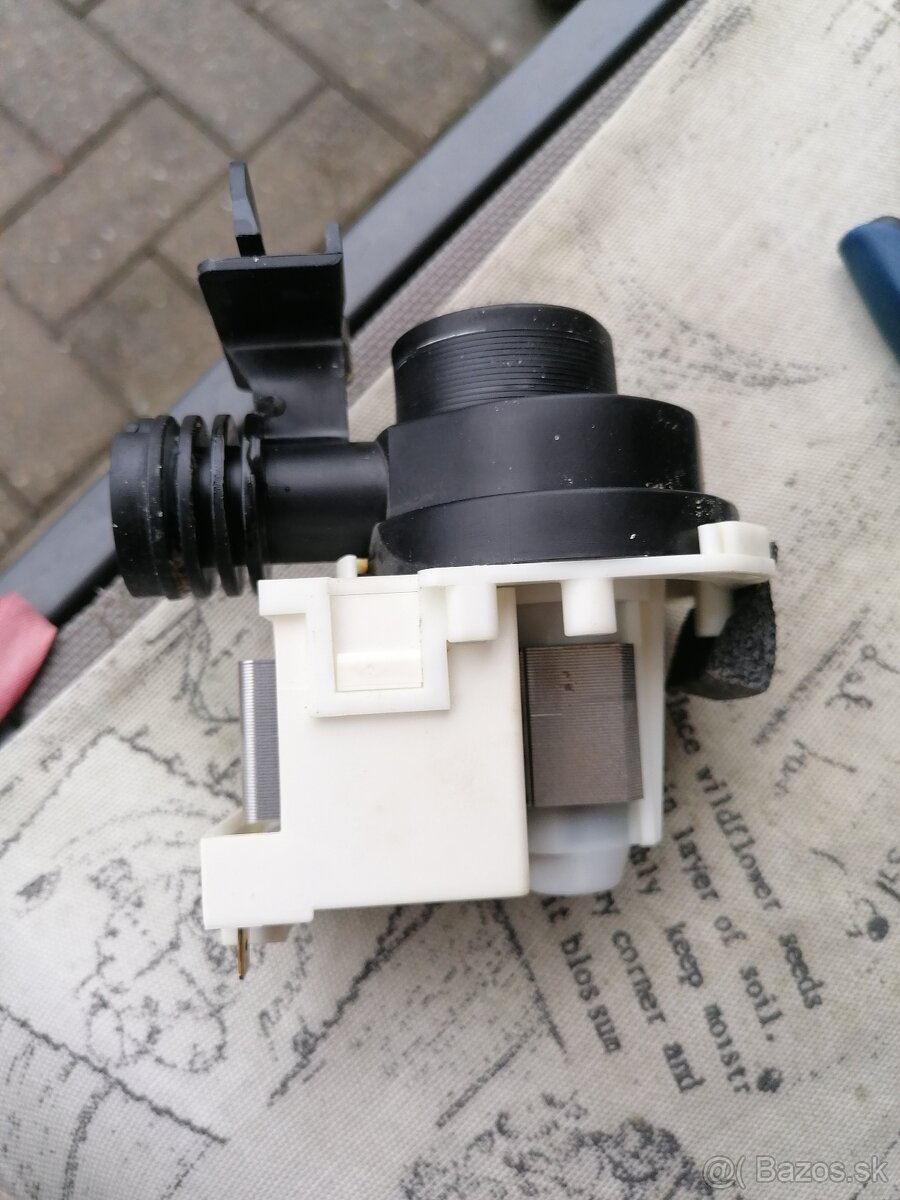 Vypúšťace čerpadlo zanussi - 2