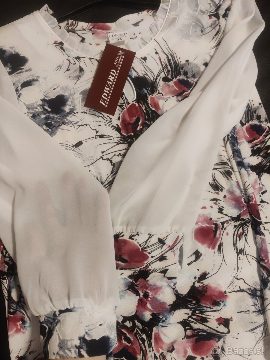 Kvetovaná blúzka - 2