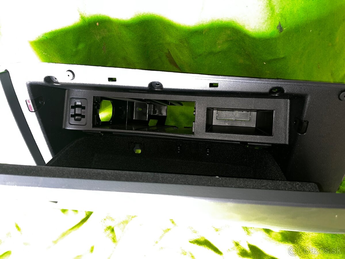 odkladacia polička Tuareg - 2