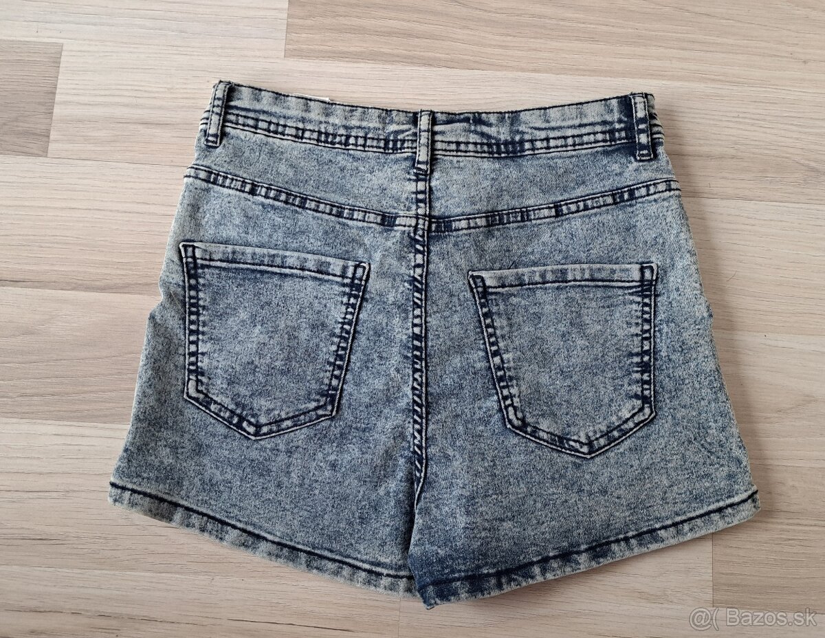 Damske kratasy Cropp - 2