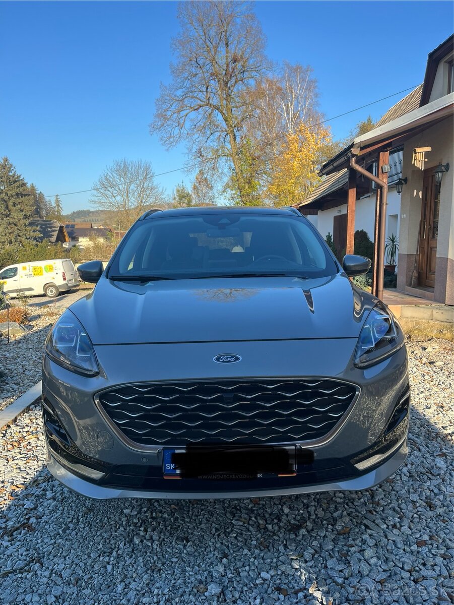 Ford Kuga PHEV Vignale - v záruke, top stav. - 2