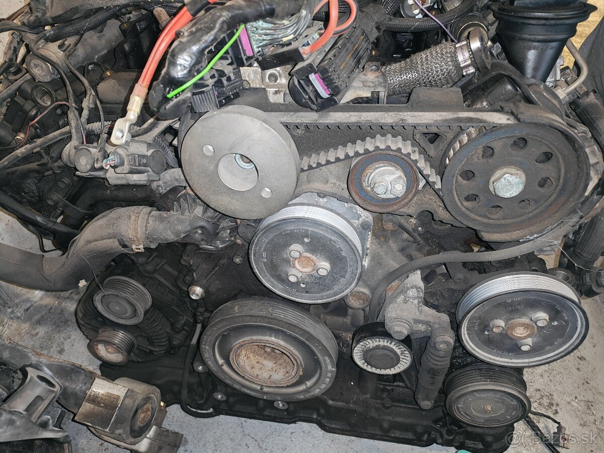 Audi A6 C6 motor - 2
