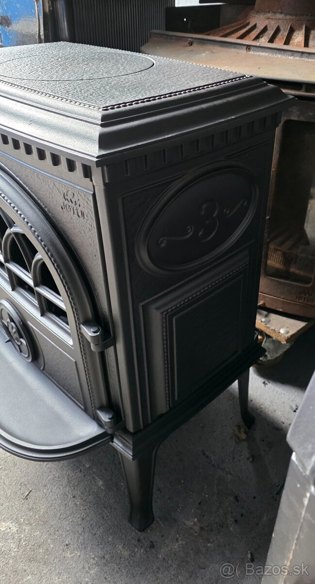 Liatinové kachle Jotul F 3 čierný lak - 2