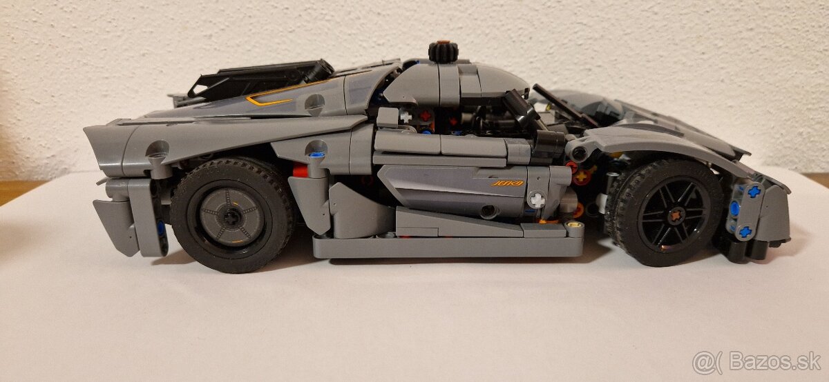LEGO Technic 42173 Koenigsegg - Jesko Absolut - 2