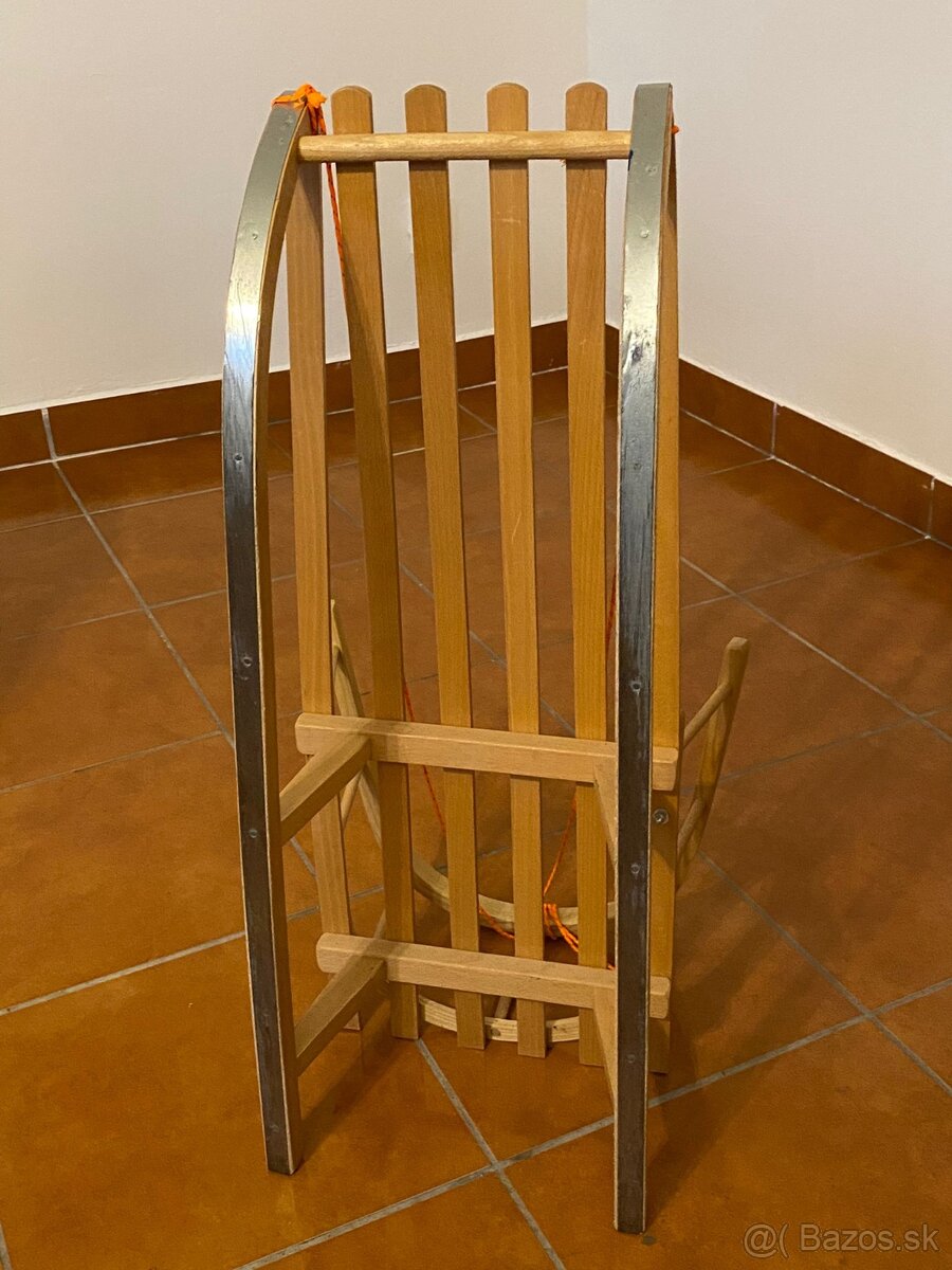 Drevené sánky s opierkou - 2