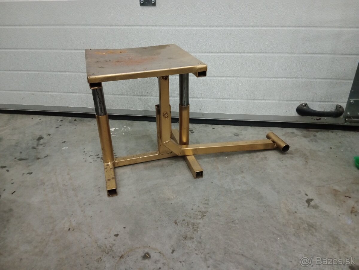 Stojan na motorku - 2